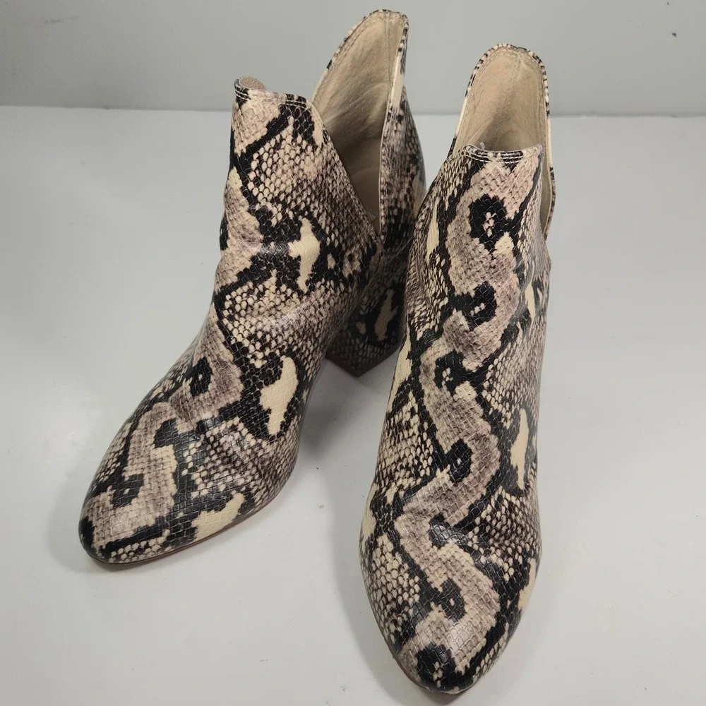Steve Madden Rookie Snakeskin Print Block Heel‎ V-Cut Ankle Booties women 10M
